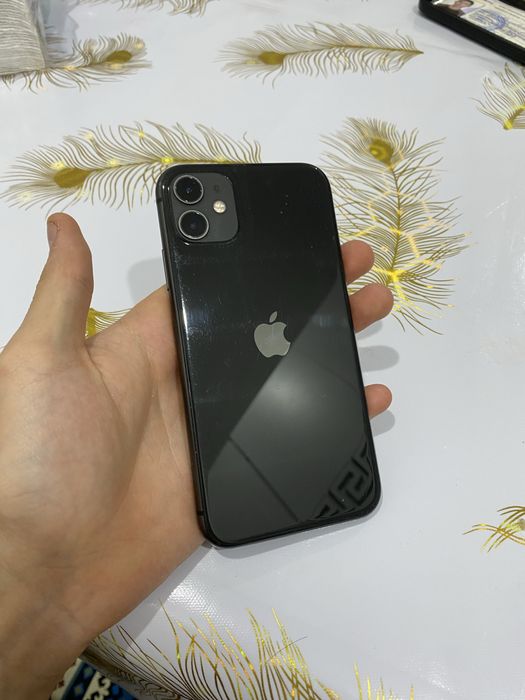 Продам айфон 11 В черном цвете