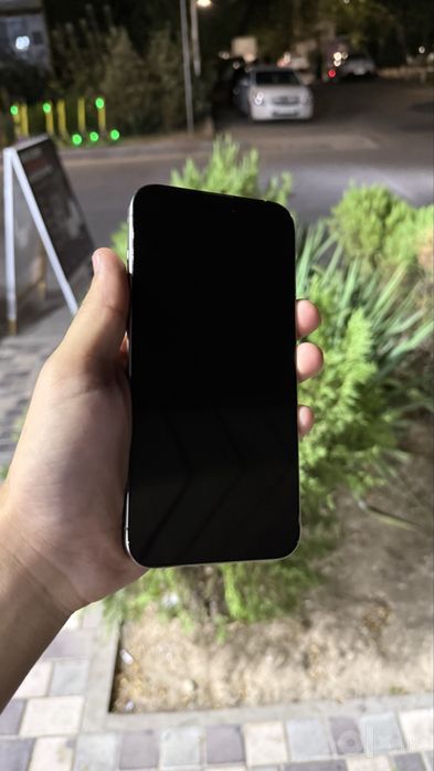 Iphone 15 pro max sim srocna