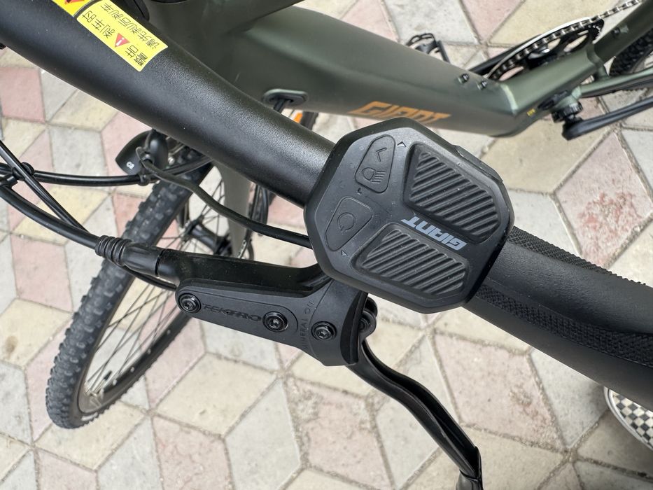 Giant Fastroad E (электро велосипед) размер M