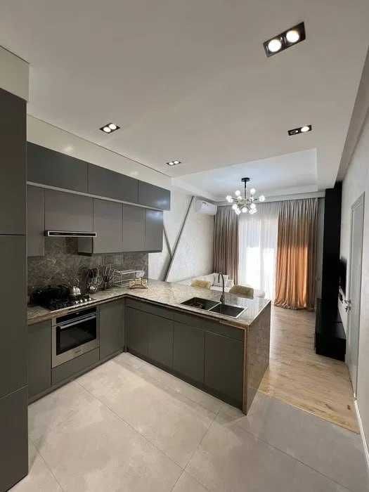 Сдаётся шикарная 2х-комн квартира в самом центре города | Айбек