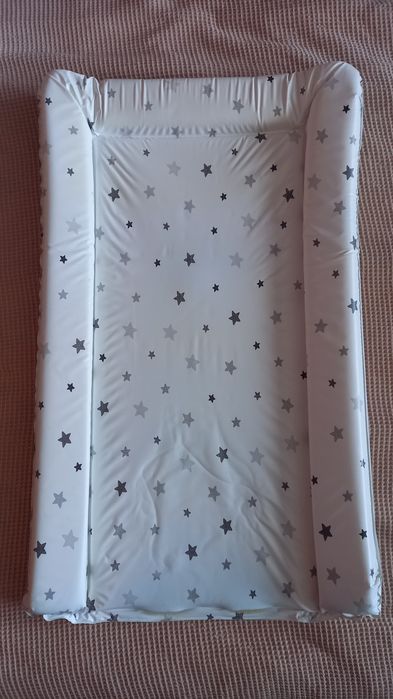 Мек бебешки повивалник
