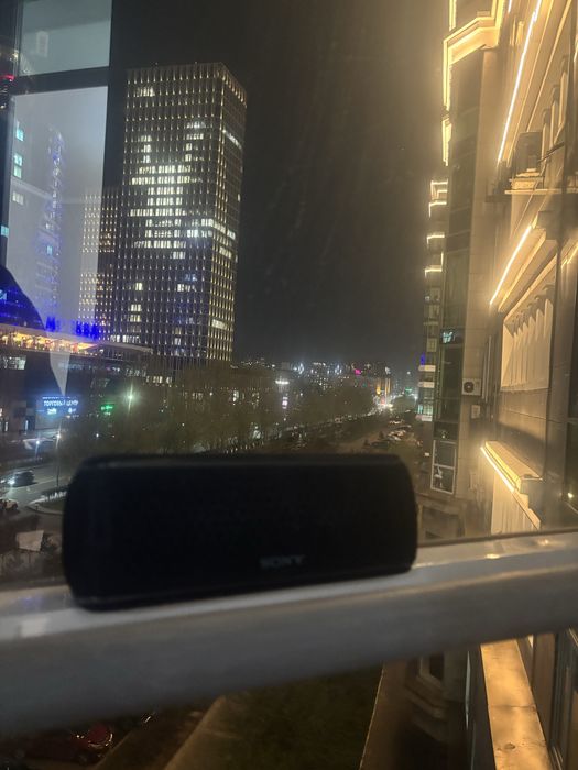 Колонка sony в идеальном состаяние