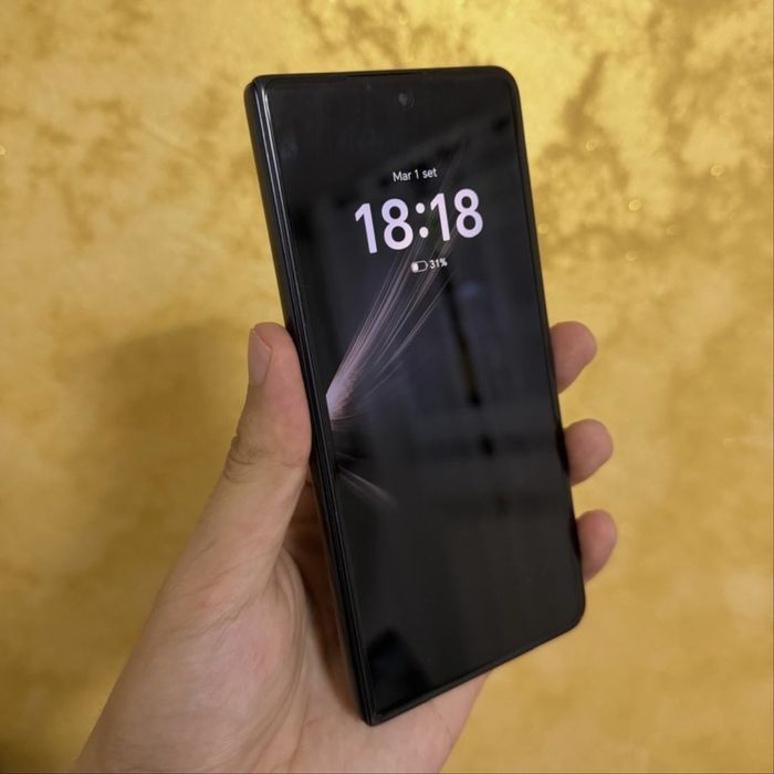Honor Magic V5.