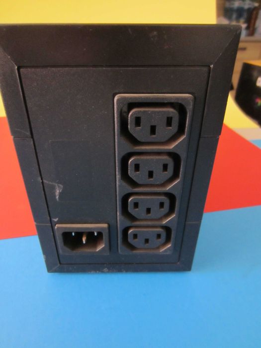 UPS  Eaton  500VA