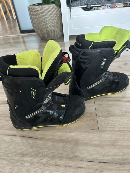 Boots snowboard 45