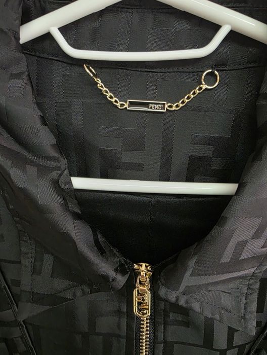 Яке Fendi наличено