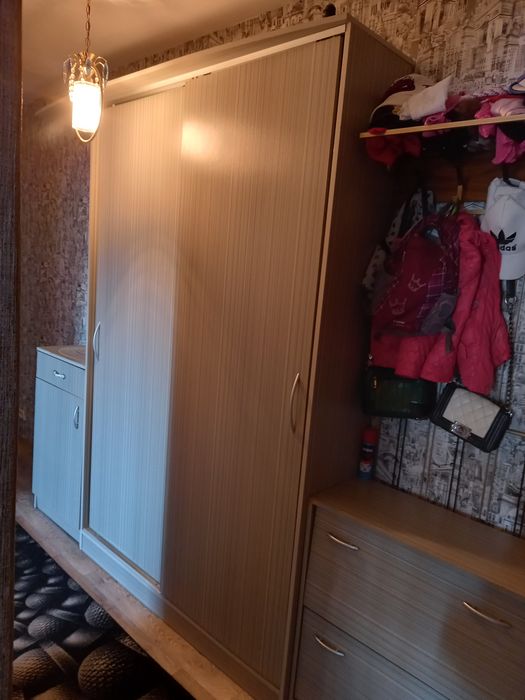 Продам прихожию  в отличном состоянии
