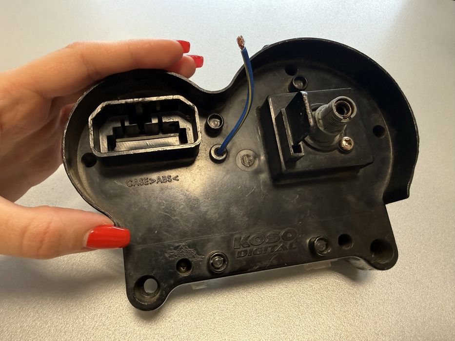 Километраж за Yamaha Aerox KOSO Digital Touch