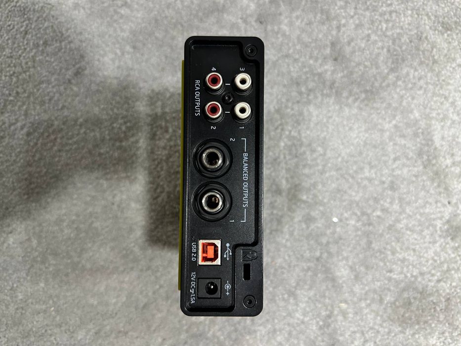 Novation Audiohub 2x4