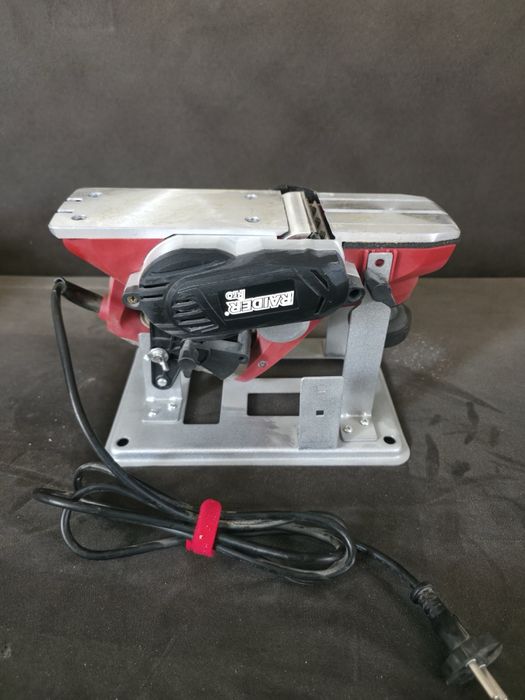 Електрическо ренде със стойка