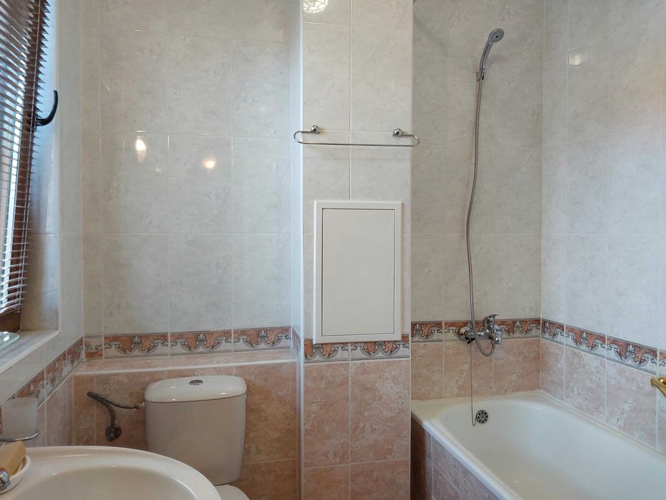 Продава се Тристаен апартамент в к.к. Слънчев бряг - 105 кв.м за 704 €/кв.м - Снимка #17