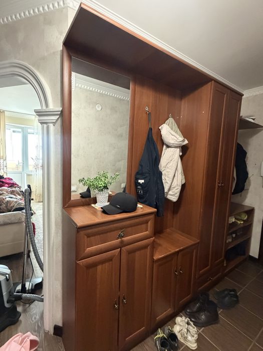 Шкаф для прихожей