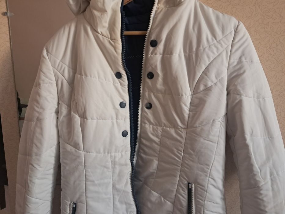 Куртка двухсторонняя размер 46.