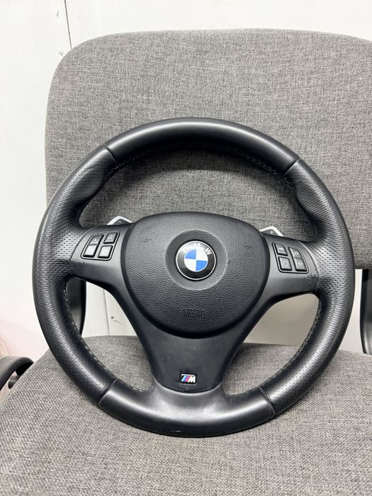 Volan m pachet cu padele bmw e90 e91 e92 e93 e87 e81 e82 e88 e84