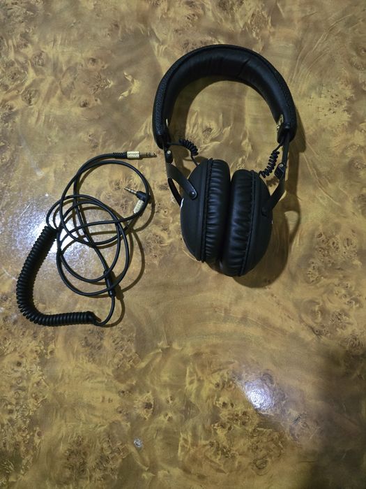 Стильные наушники Marshall Monitor