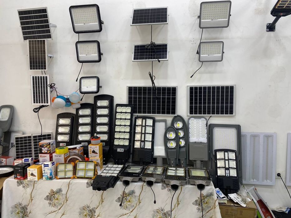 Projektor yoritgich led lampa solar led солничний проектор прожектор