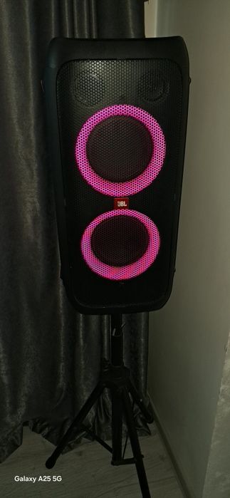 Vând boxa JBL 310 ca nouă