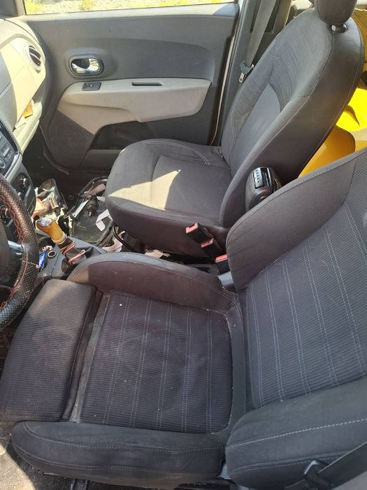 Dacia Lodgy 1.6 бензин 86 к.с. 2013г.