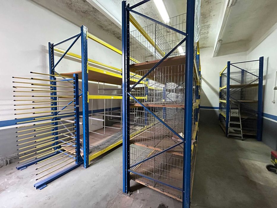 Rafturi metalice profesionale service auto, 3 bucăți stare foarte bună