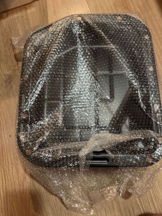 Продавам картер за автоматична скоростна кутия (42RE, 44RE)