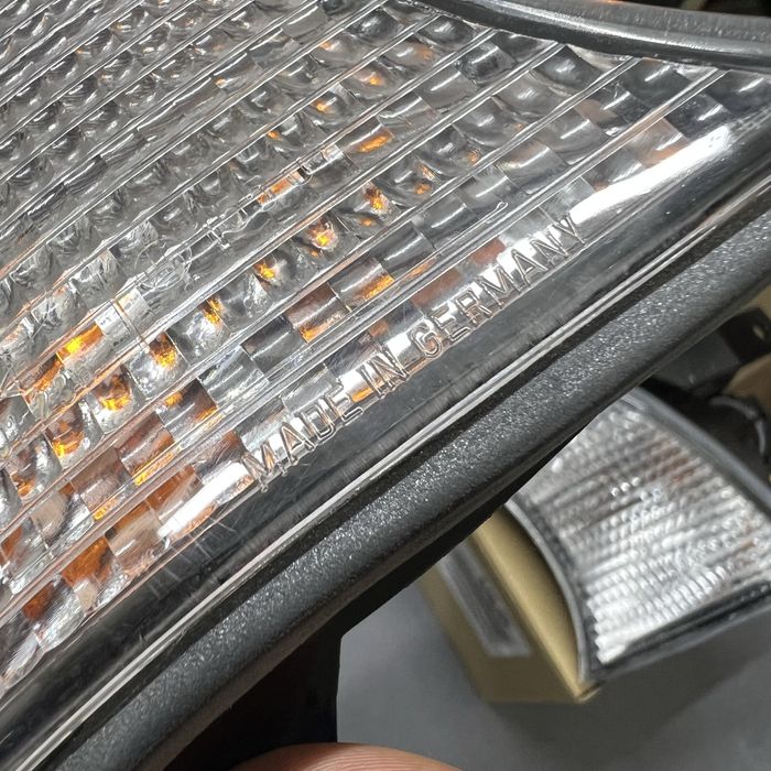 Новые ориг поворотники bmw e34 бмв е34