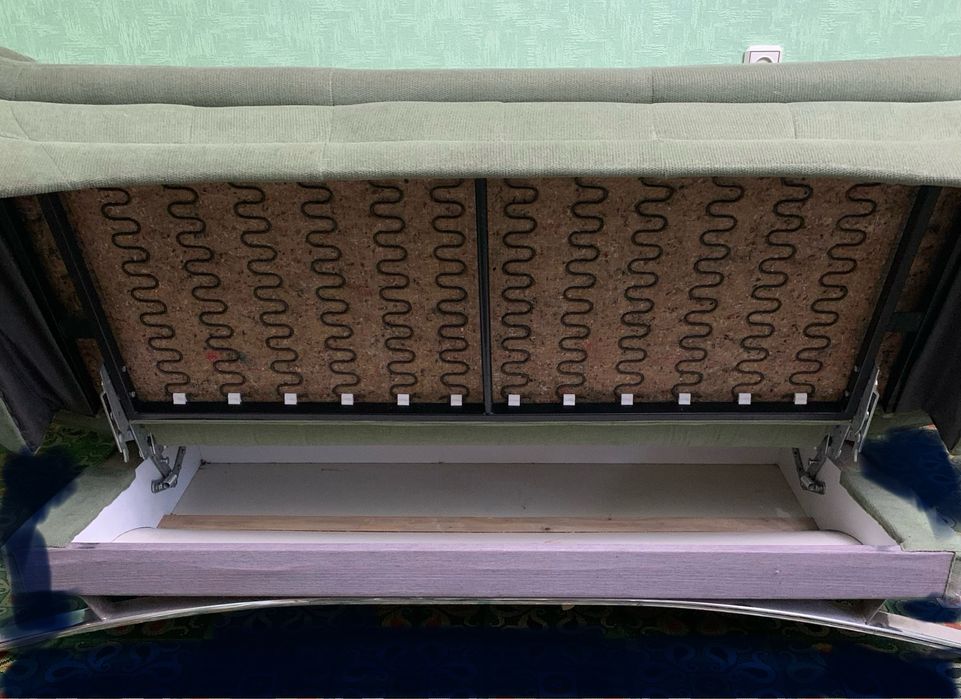 Диван для гостиной