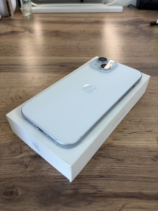 Продаю Iphone 15 256 GB