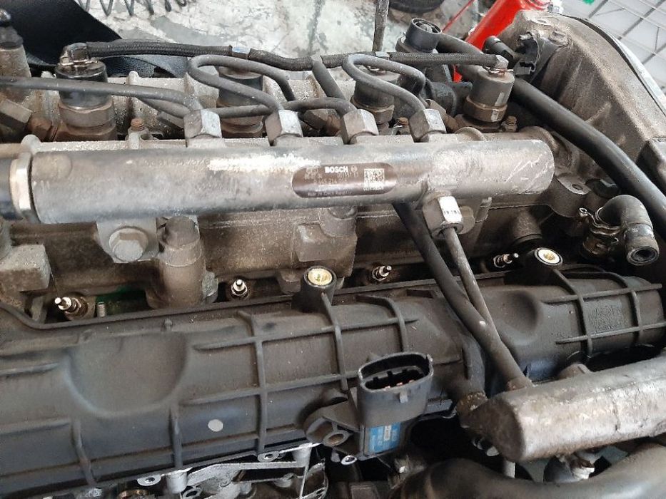 rampa injectoare 1.9 jtd  alfa romeo 147 156 159 fiat bravo 2 croma 0445214058 55107372