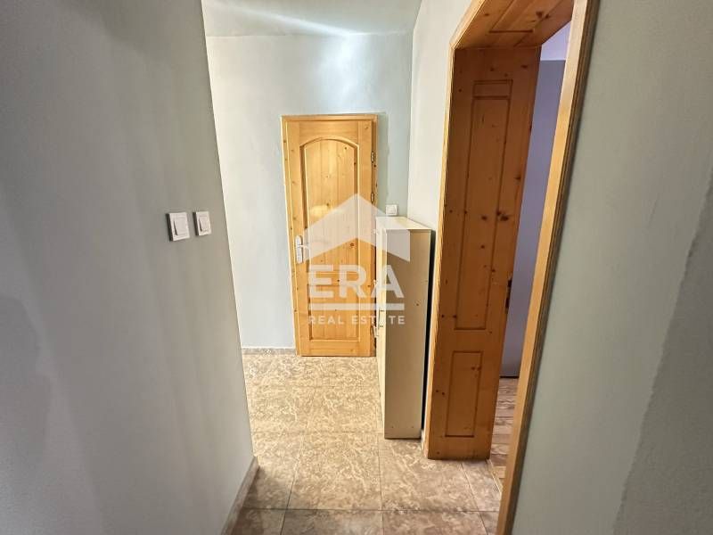 Дава се под наем Тристаен апартамент в Варна, Спортна зала - 122 кв.м за 1200 € - Снимка #11