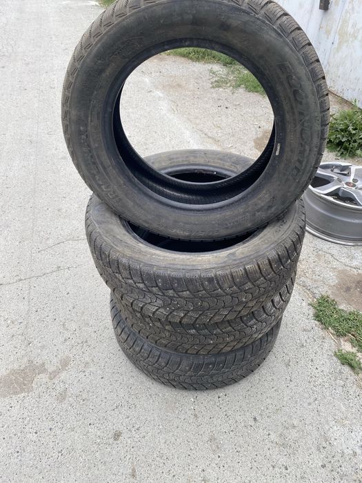 Резина 16 в хорошем состоянии