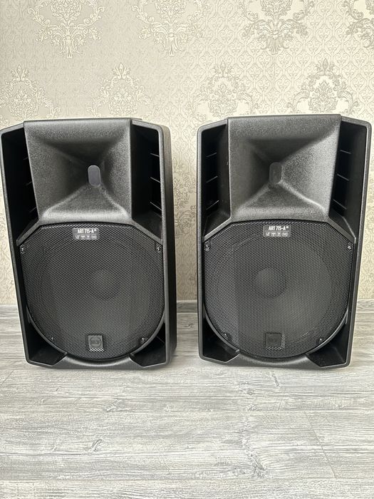 Продам RCF 715 mk5