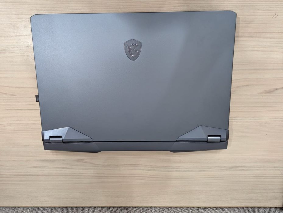 Игровой ноутбук  MSI