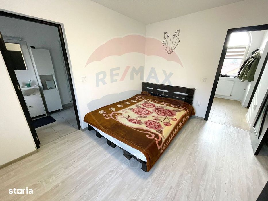 Casă cu potențial de renovare, teren generos 1366 mp, Dâmbu Rotund