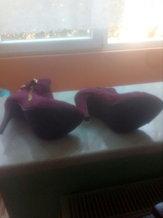 Зимни боти с висок ток