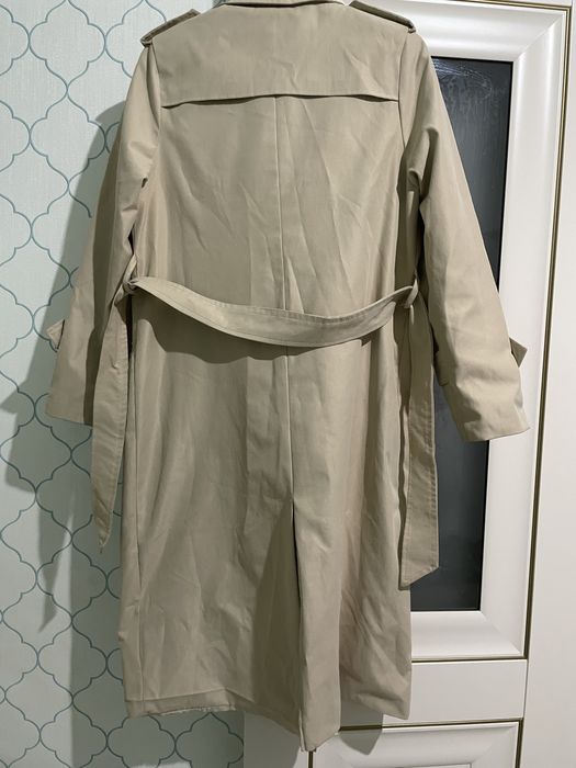 Продам тренч бежевого цвета!!!