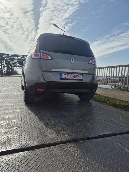 Vand  Renault   Scenic  megan 2011