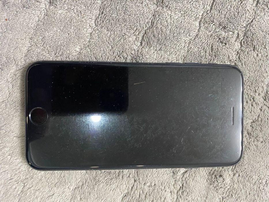 aйфон се на 128гб