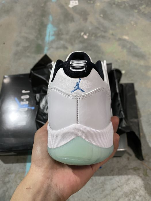 Air Jordan 11 Retro Low “Legend Blue”