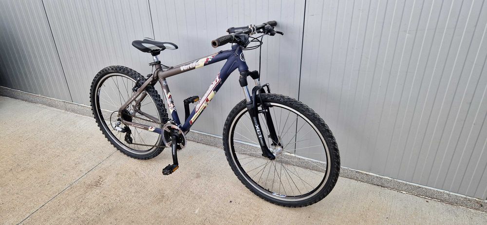 Алуминиев велосипед DIAMONDBACK колело 26"