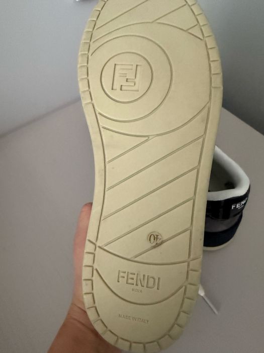 Продам Кроссовки Fendi