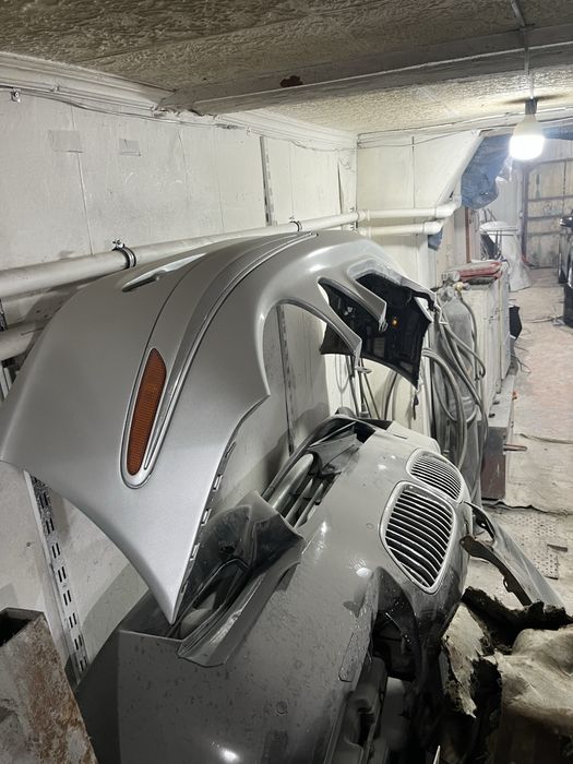 Бампер передней w211