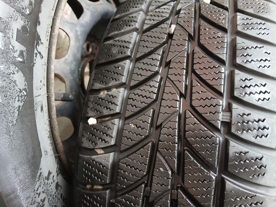 Зим ни гуми с джанти за BMW E 39 Hankook 205 65 15