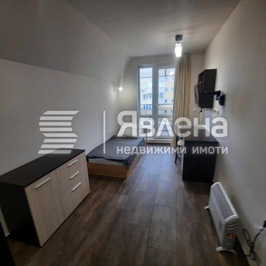 Дава се под наем Двустаен апартамент в Варна, Колхозен пазар - 48 кв.м за 300 € - Снимка #3