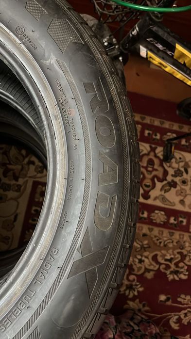 Шины 235/60 R18 .