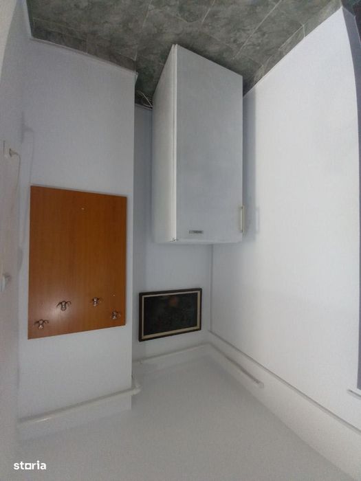 Ofer spre închiriere garsoniera Mioveni