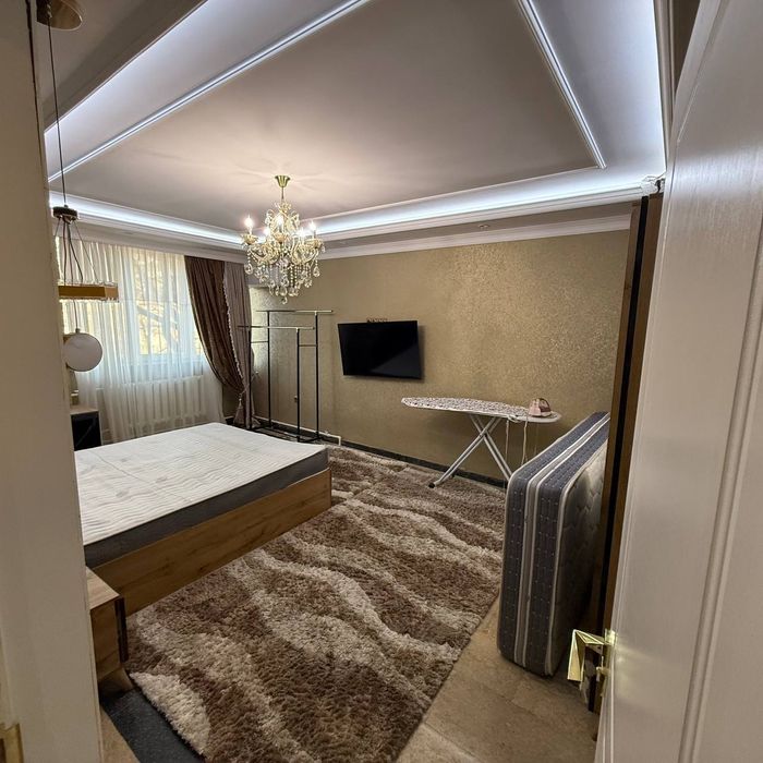 Сдаётся квартира находится Ц1-вся техника бош посудомою щия тоже есть.