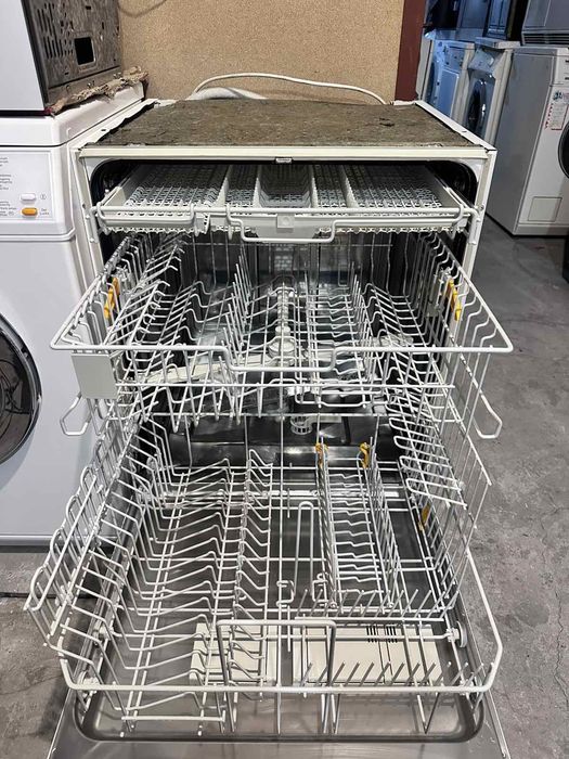 Съдомиялна+ гаранция. MIELE за вграждане. Безплатна доставка за София.