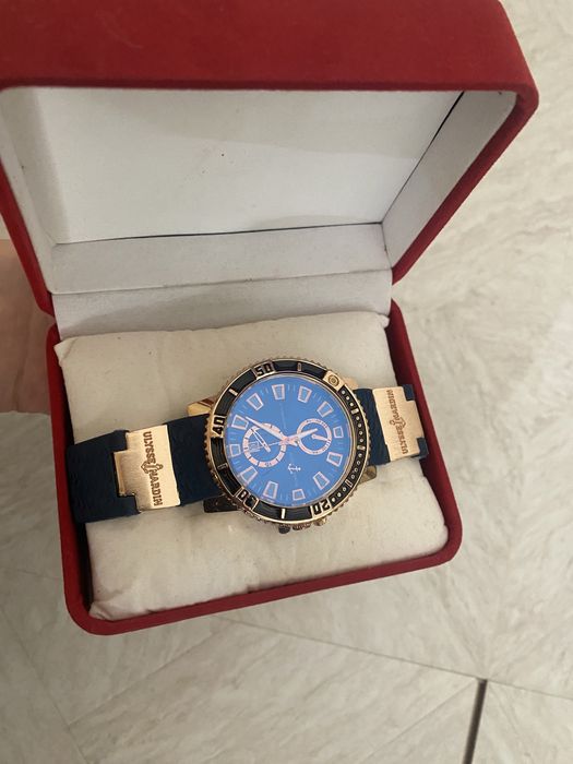 ULYSSE nardin часы