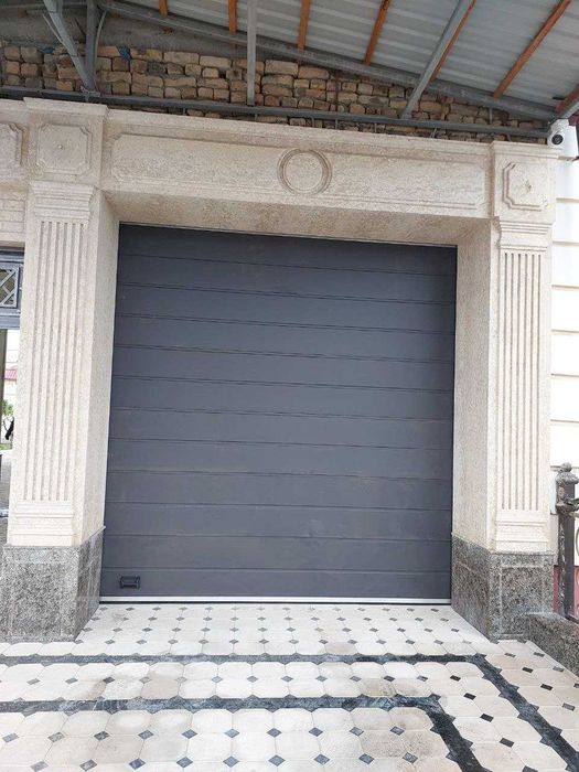 Автоворота. Сделано в Италии. Итальянский мотор.