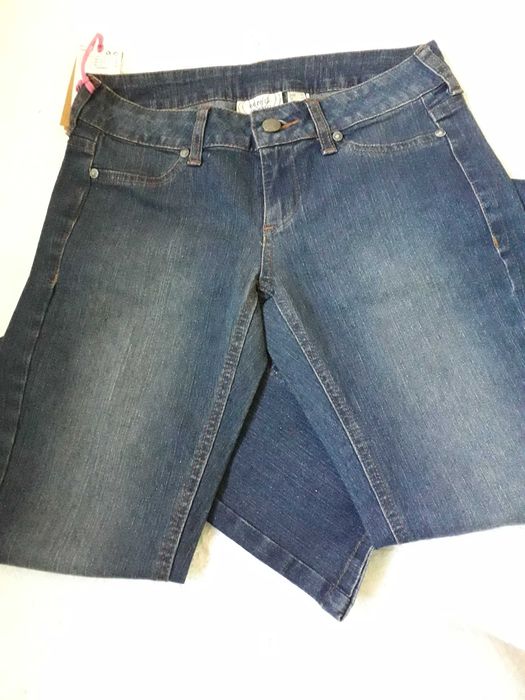 Blugi MANGO, Clasici, Noi, cu eticheta